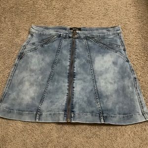 Zip Up Denim Skirt